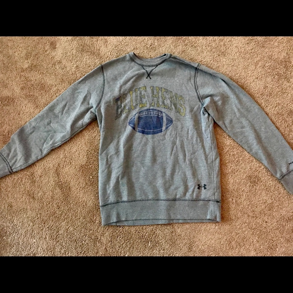 University of Delaware Blue Hens sweatshirt